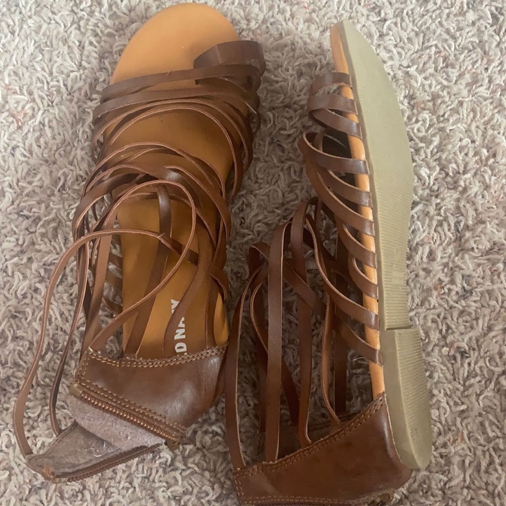 Kids sandals